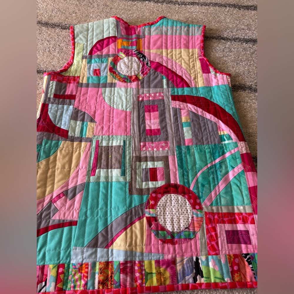 Colorful Patchwork Vest - Picture 4 of 10